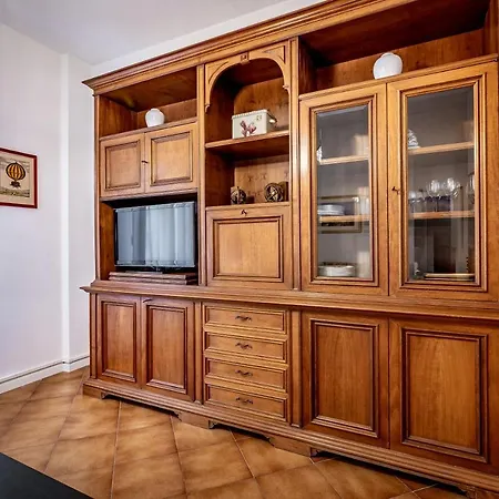Apartman Yid Comfortable With Lift