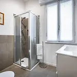 Yid Comfortable With Lift Appartamento *