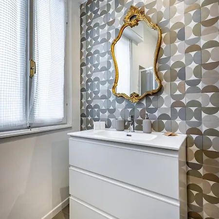 Apartman Yid Comfortable With Lift Firenze
