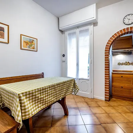 Apartman Yid Comfortable With Lift Firenze